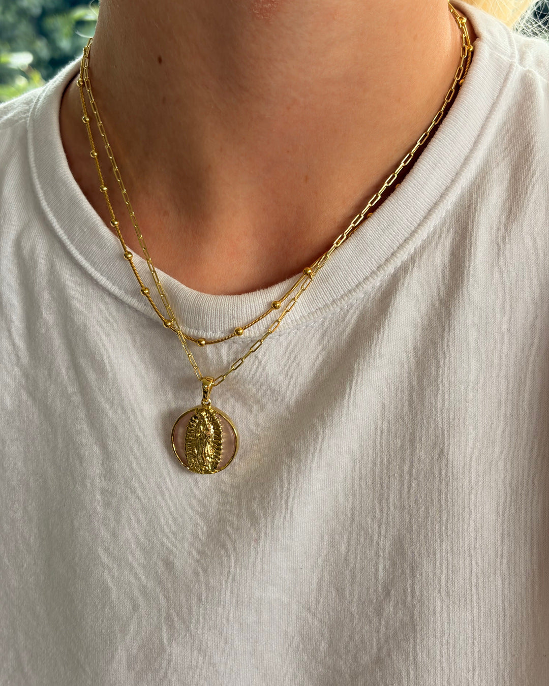 Collar Mira Dorado - Virgen de Guadalupe